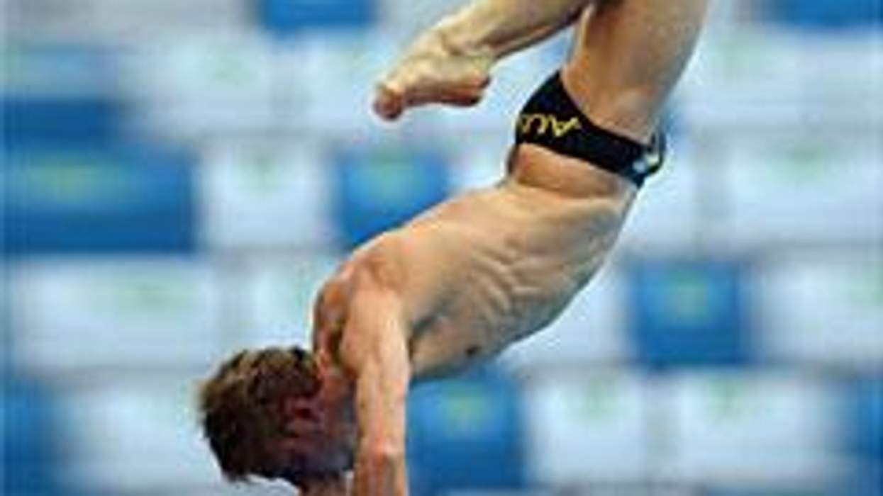 Mitcham_handstandx240