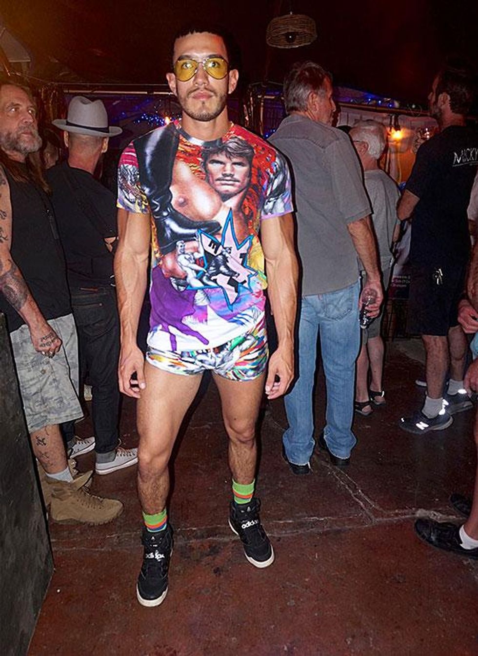 Mixed patterns stimulate the eye.