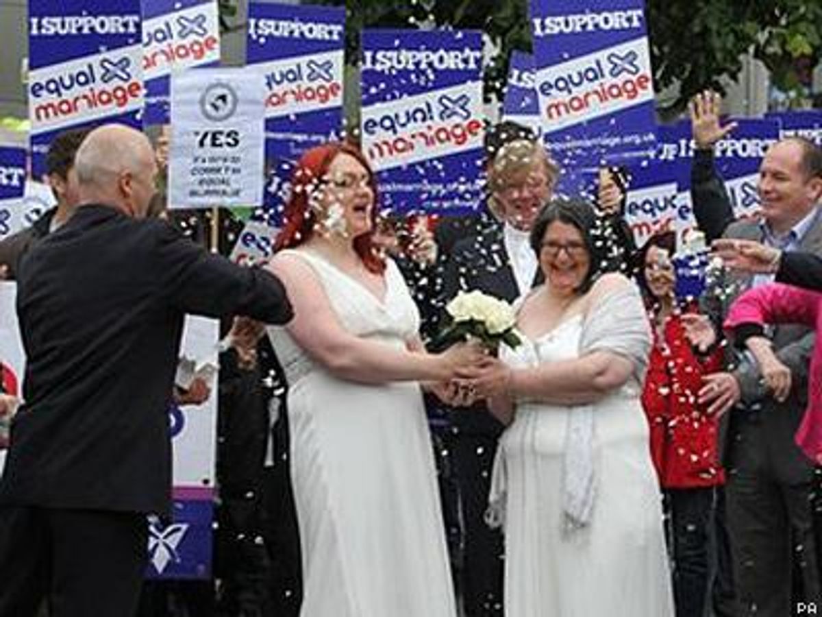 Mock-gay-marriage-takes-place-outside-scottish-parliamentx400