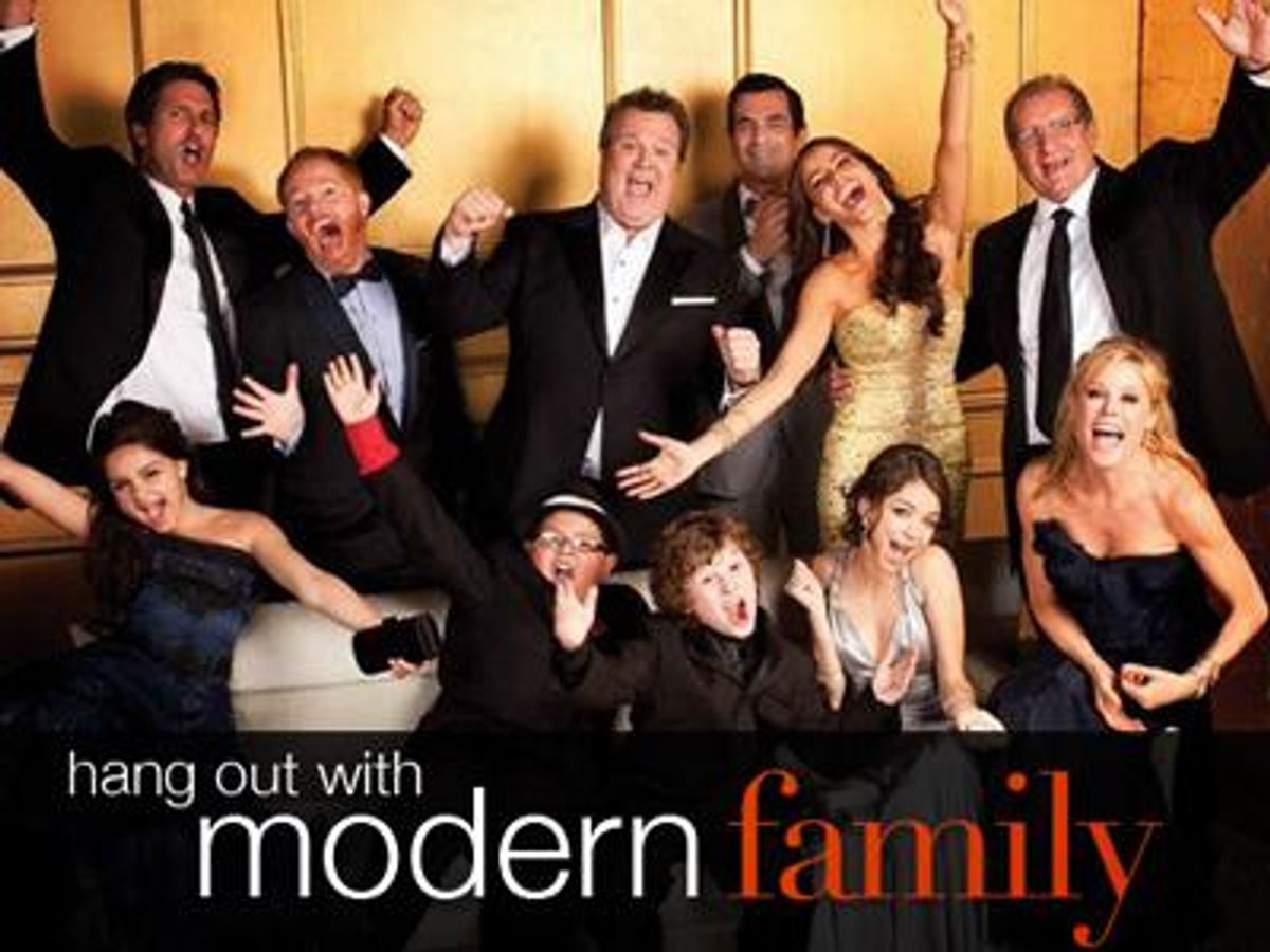 Modern_family_contest_400