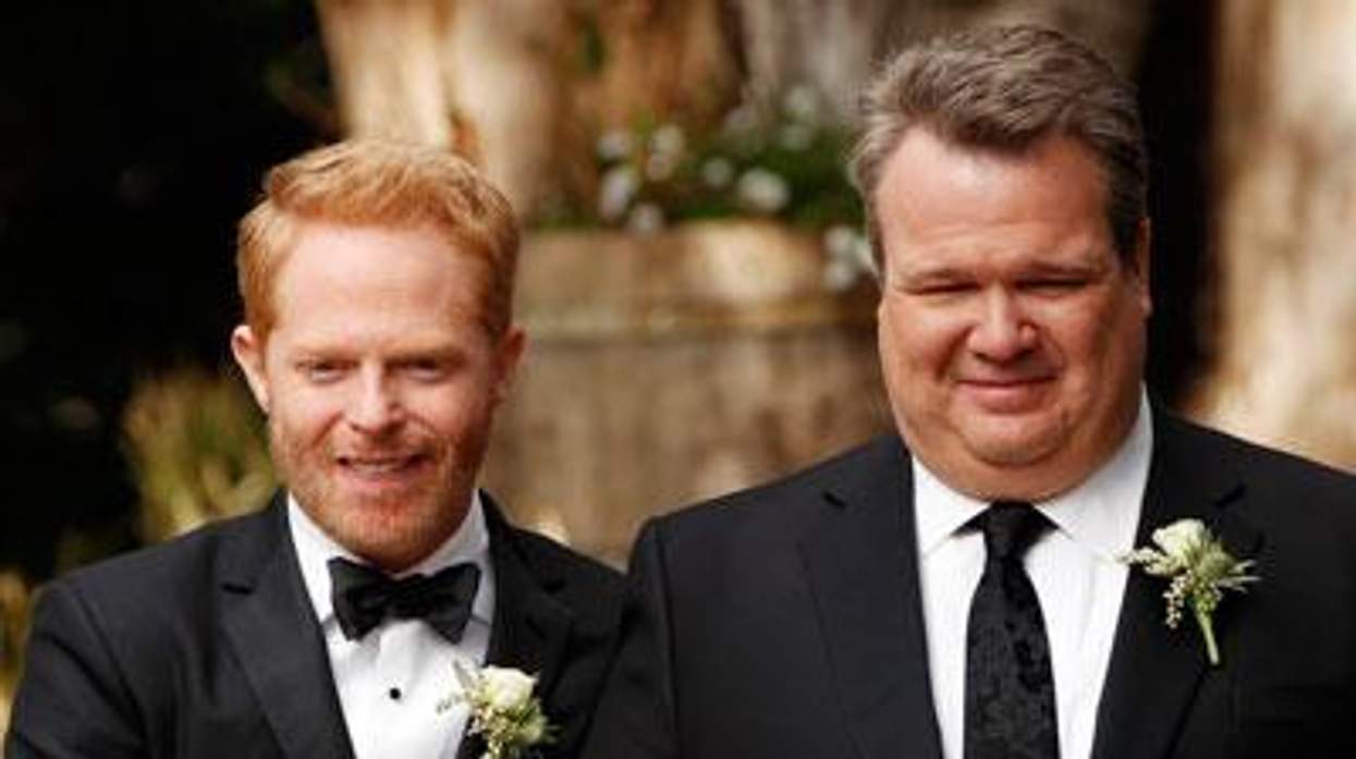 Modern-family-wedding-x400