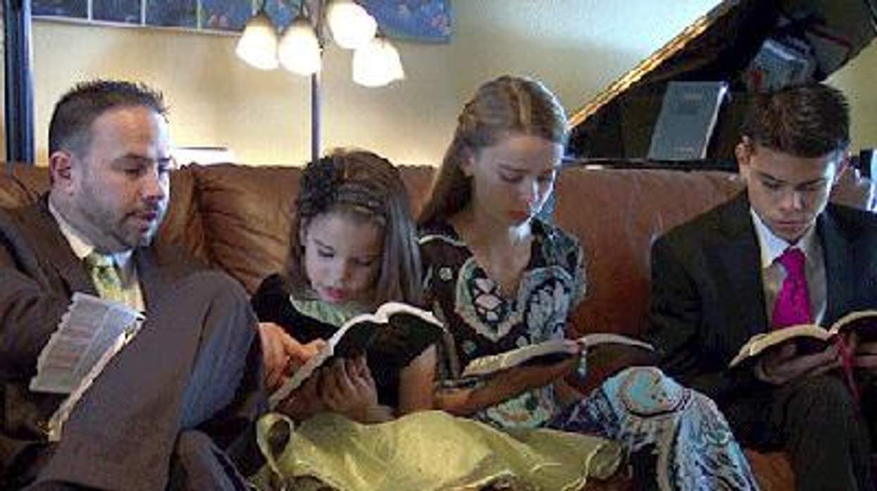 Montgomery_family_leadx400