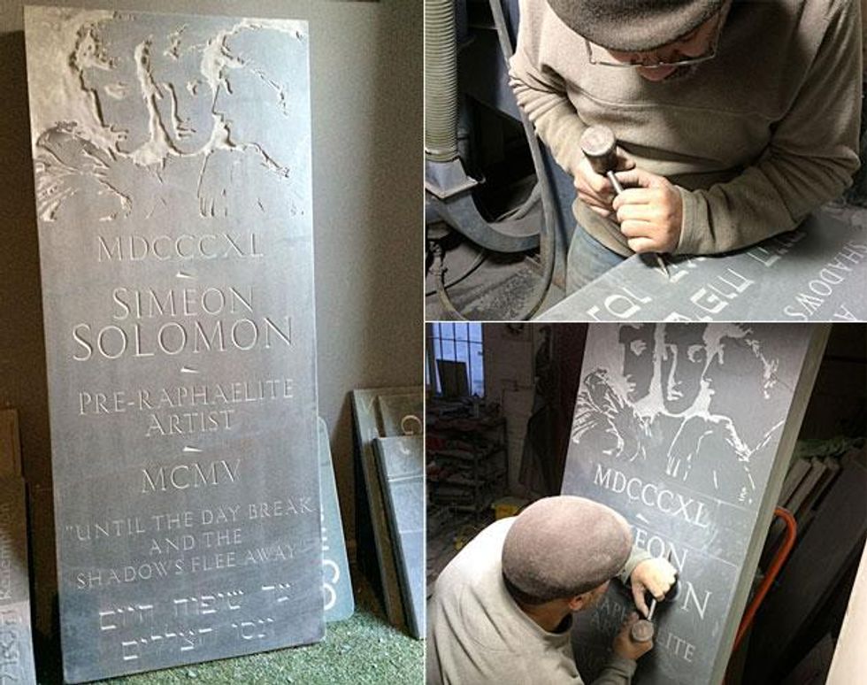 Monument_carvingx633_0