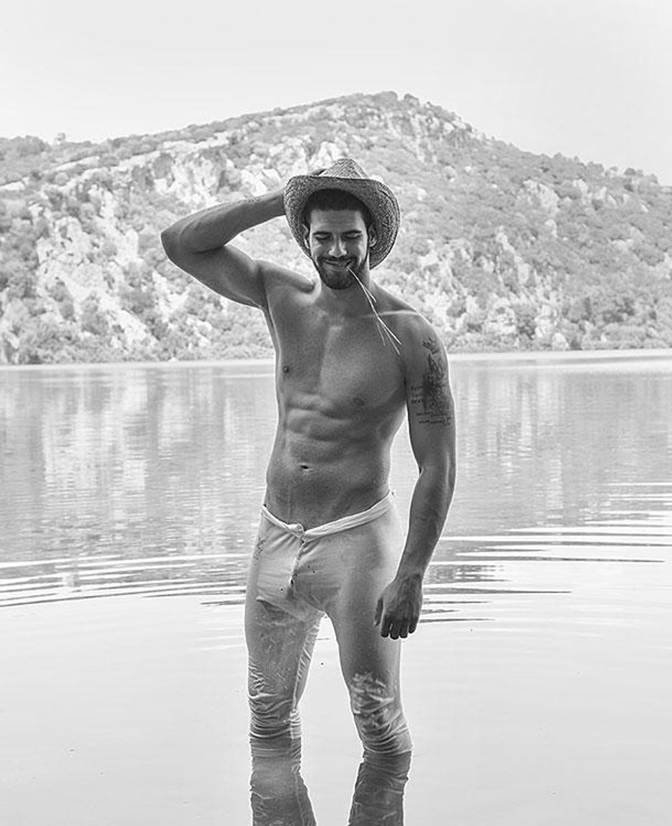 More info about Greeks Come True 2017 calendar below.