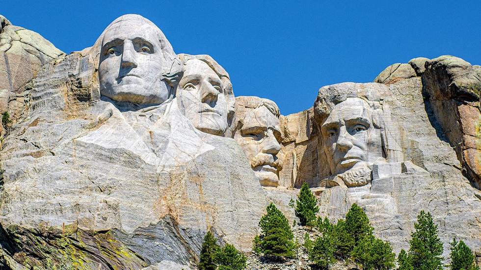 Mt. Rushmore in South Dakota: George Washington, Thomas Jefferson, Theodore Teddy Roosevelt, Abraham Lincoln