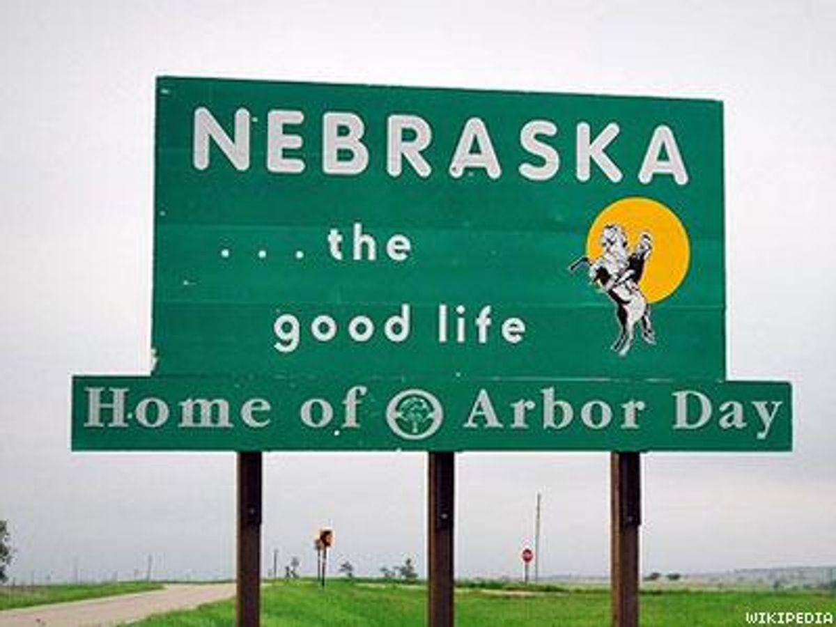 Nebraska-road-sign-x400
