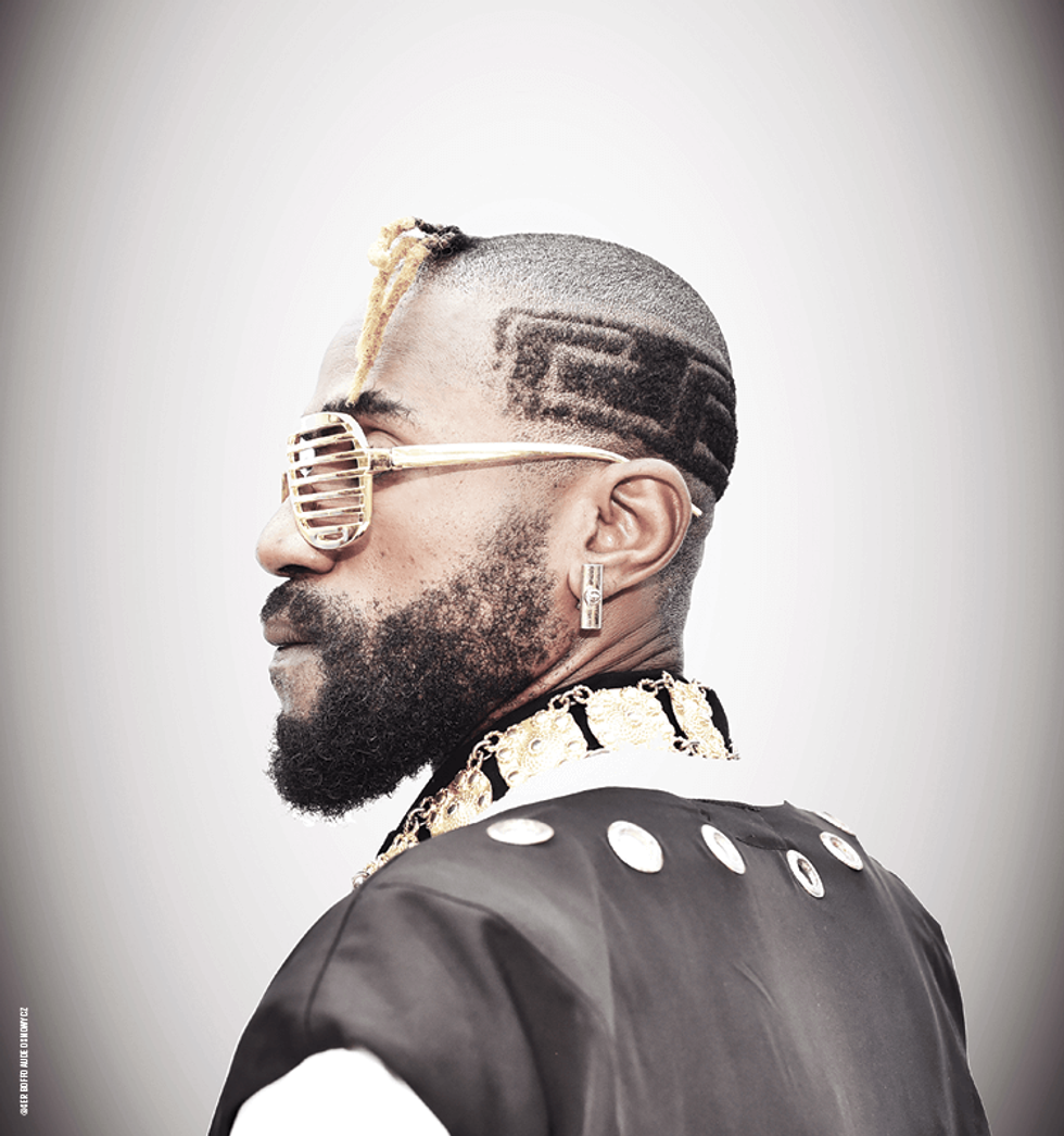 New Sapeurs Photography Explores Dandy Activism Among Congolese Men