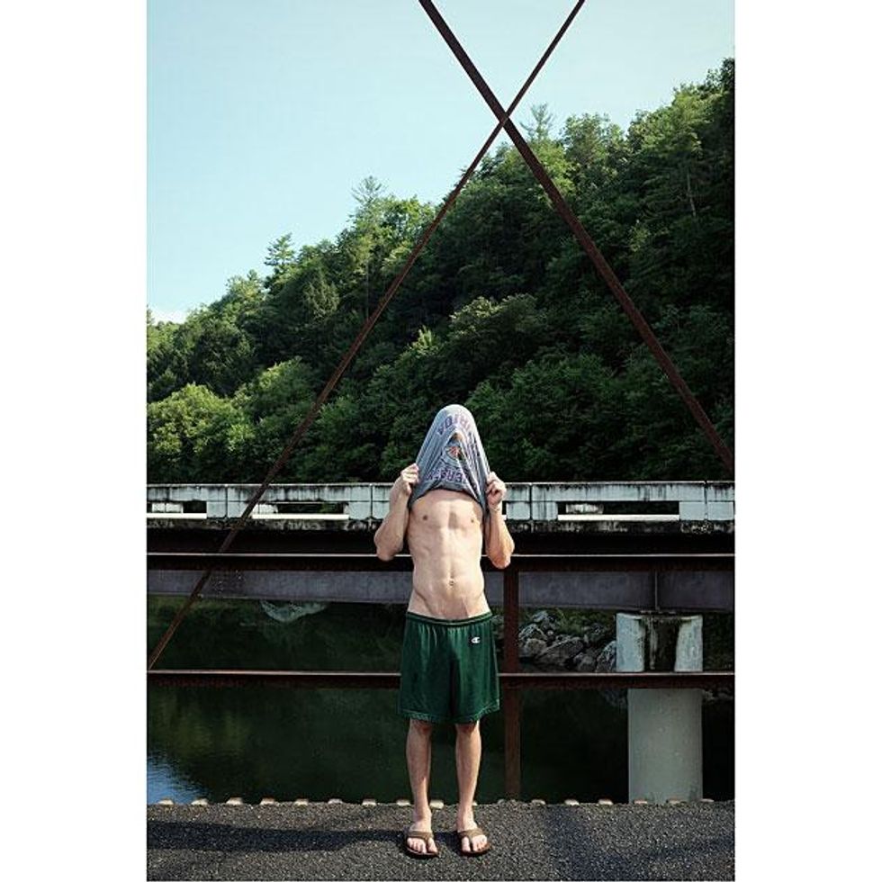 Nick_shirtoverheadx633_0