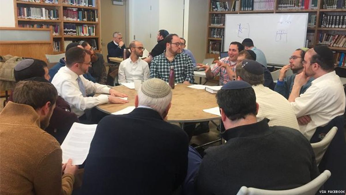 NY Jewish seminary reverses course, won’t ordain gay student