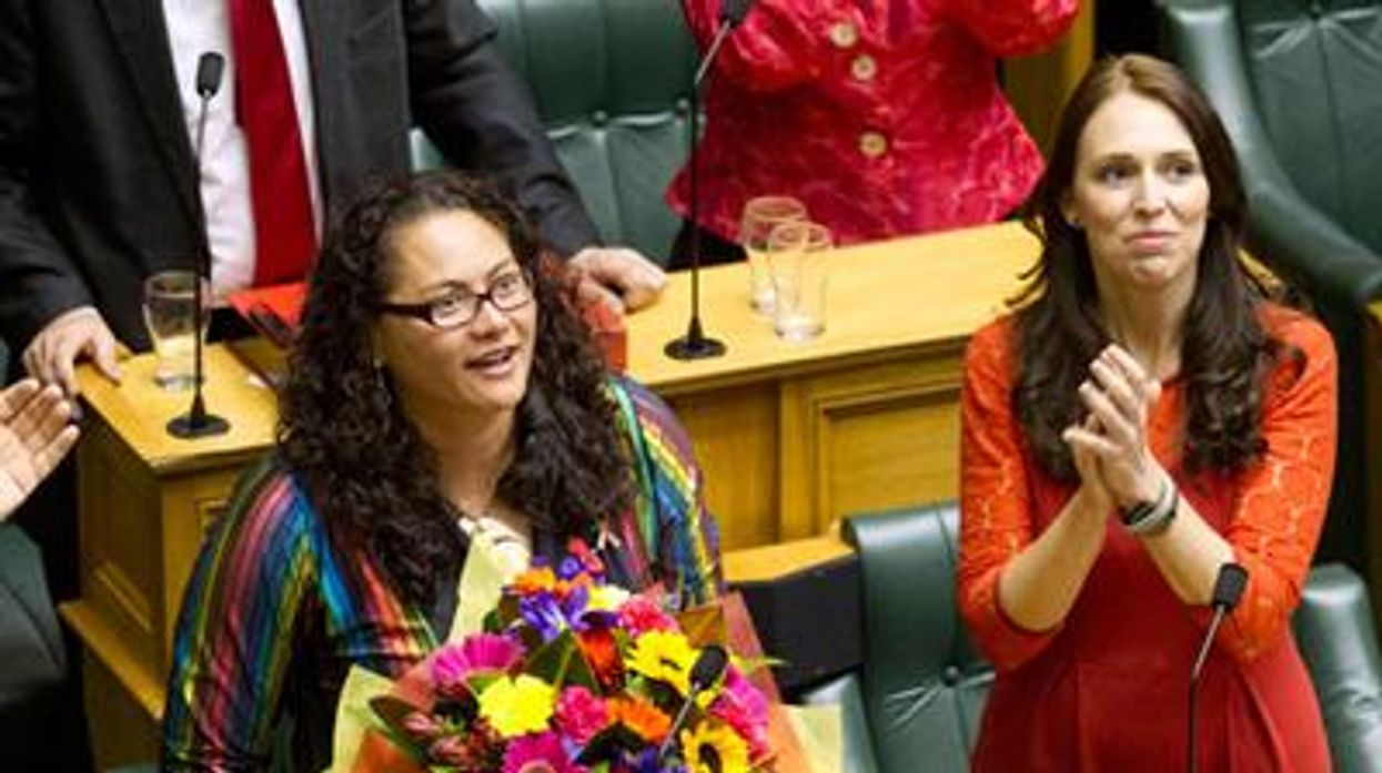 Nz_parliament_sing_400_0