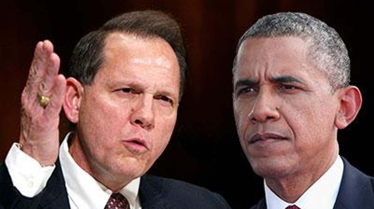 Obama-vs-roy-moore-x400_0
