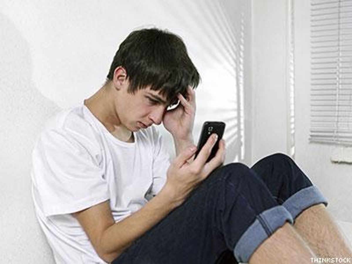 Online-bullying-x400