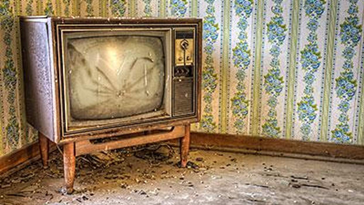 Op-ed--gay-sitcoms-are-failing-because-theyre-badx400