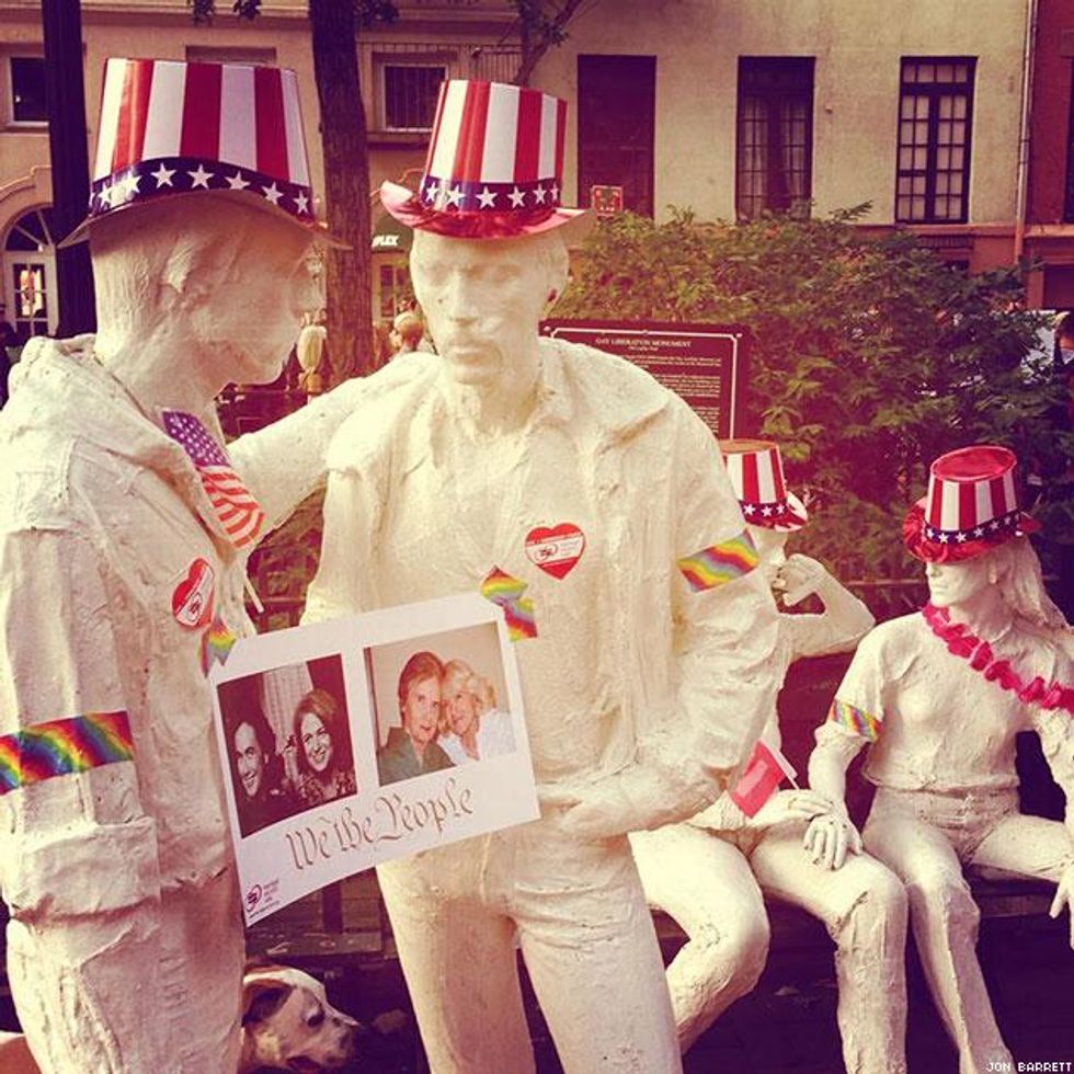 Outsidethecourt011_0