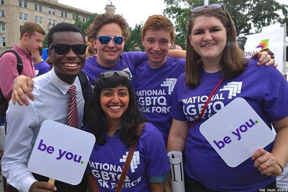 Outsidethecourt015_0