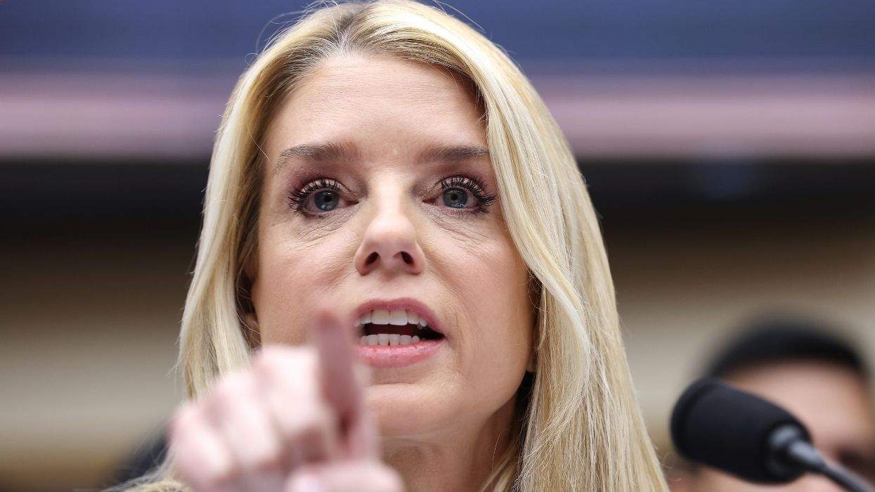 Pam bondi testifying and pointing