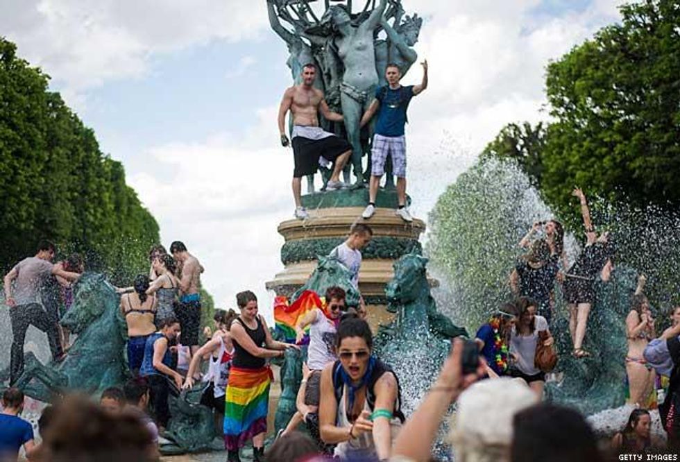 Paris_fountainx633