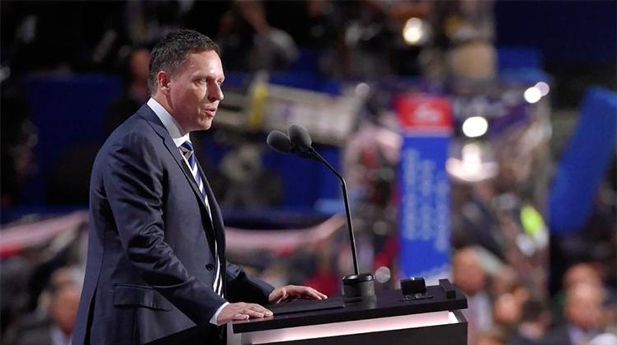 Peter Thiel Submits Bid For Gawker
