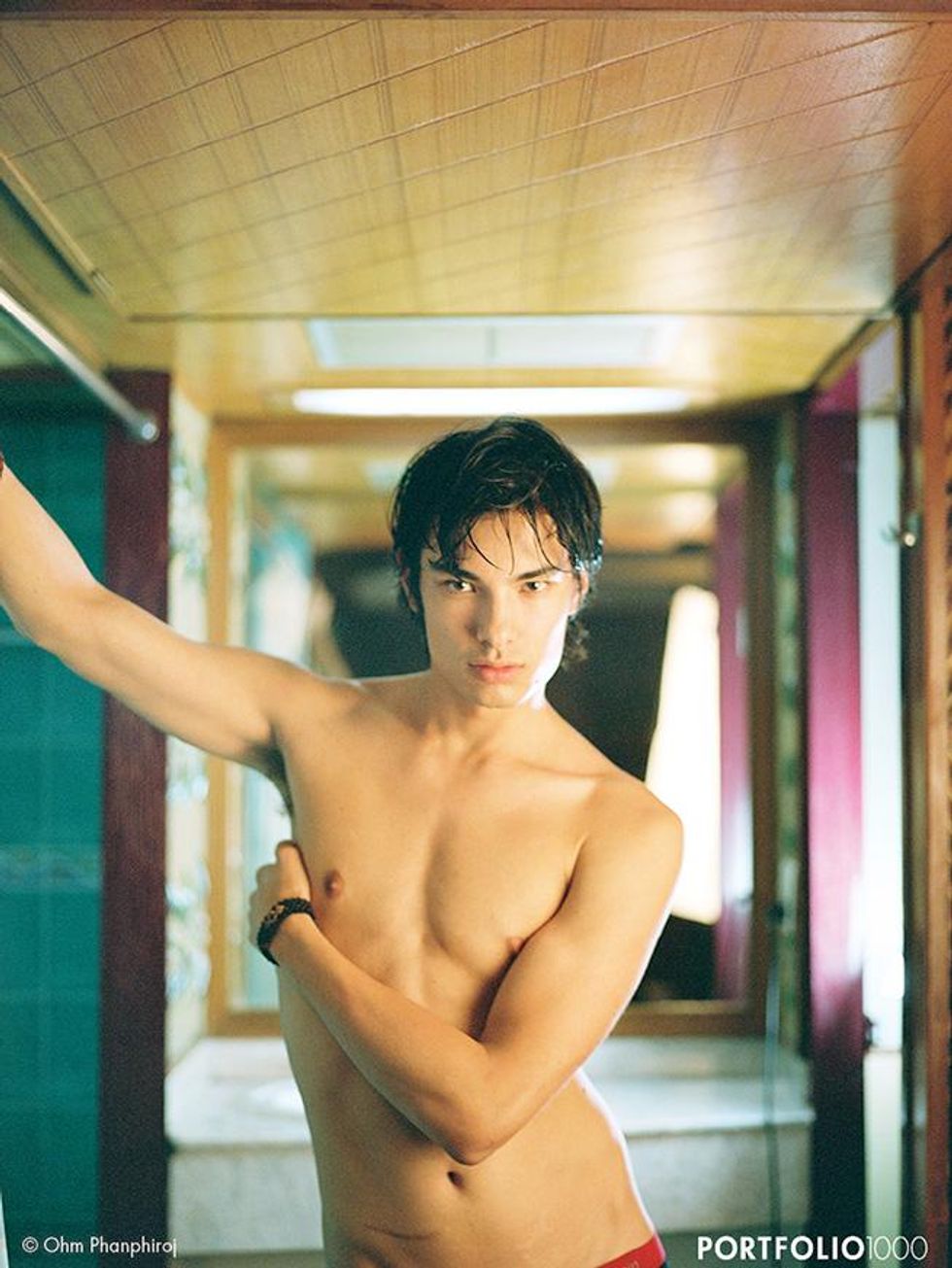 Phanphiroj_thespacebetweenus_10