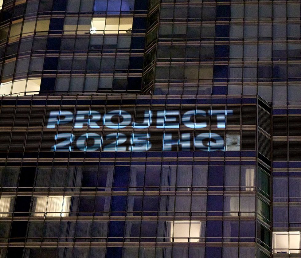 photo gallery DNC spotlights projections trump tower chicago