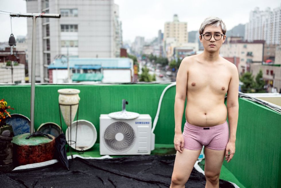 photo gallery Elska Magazine celebrates nine years sexy gay men around the world