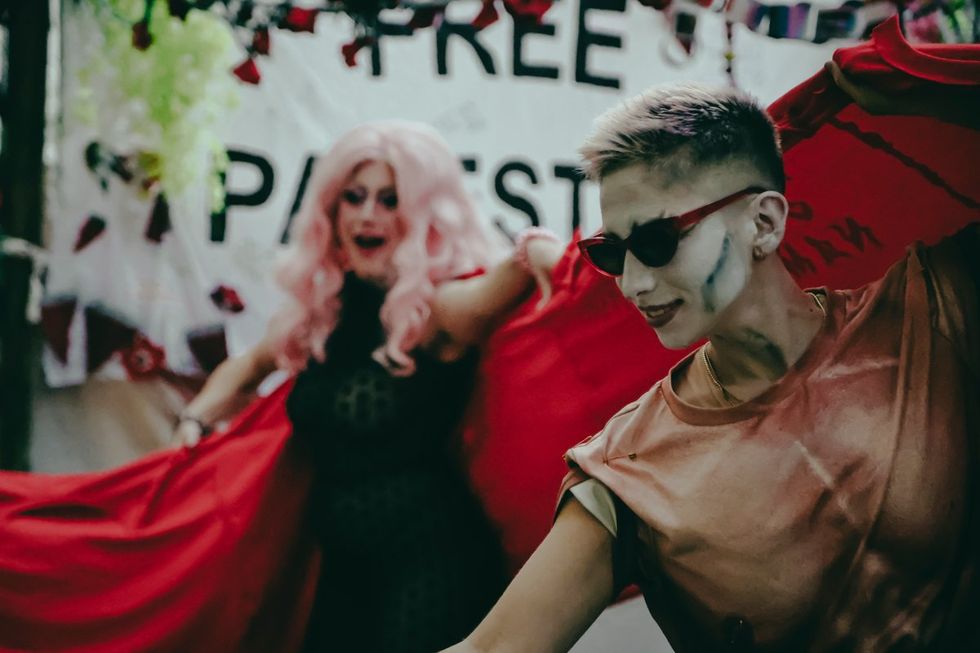photo gallery Full Moon Drag troupe anti Zionist Jewish queer artists HOT 2 ROT Sukkot Drag Spectacular outside community garden Brooklyn NY