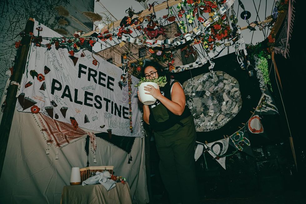 photo gallery Full Moon Drag troupe anti Zionist Jewish queer artists HOT 2 ROT Sukkot Drag Spectacular outside community garden Brooklyn NY