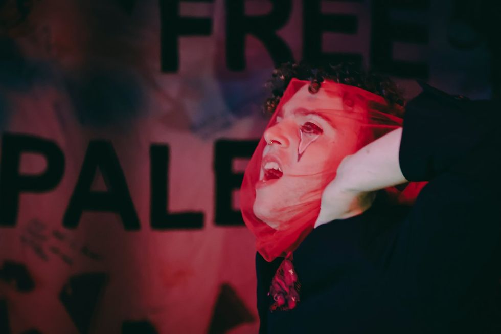 photo gallery Full Moon Drag troupe anti Zionist Jewish queer artists HOT 2 ROT Sukkot Drag Spectacular outside community garden Brooklyn NY