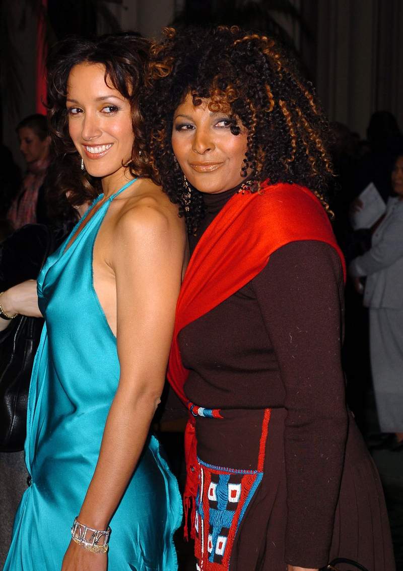 15 Photos of The L Word's premier 20 years ago | Advocate.com