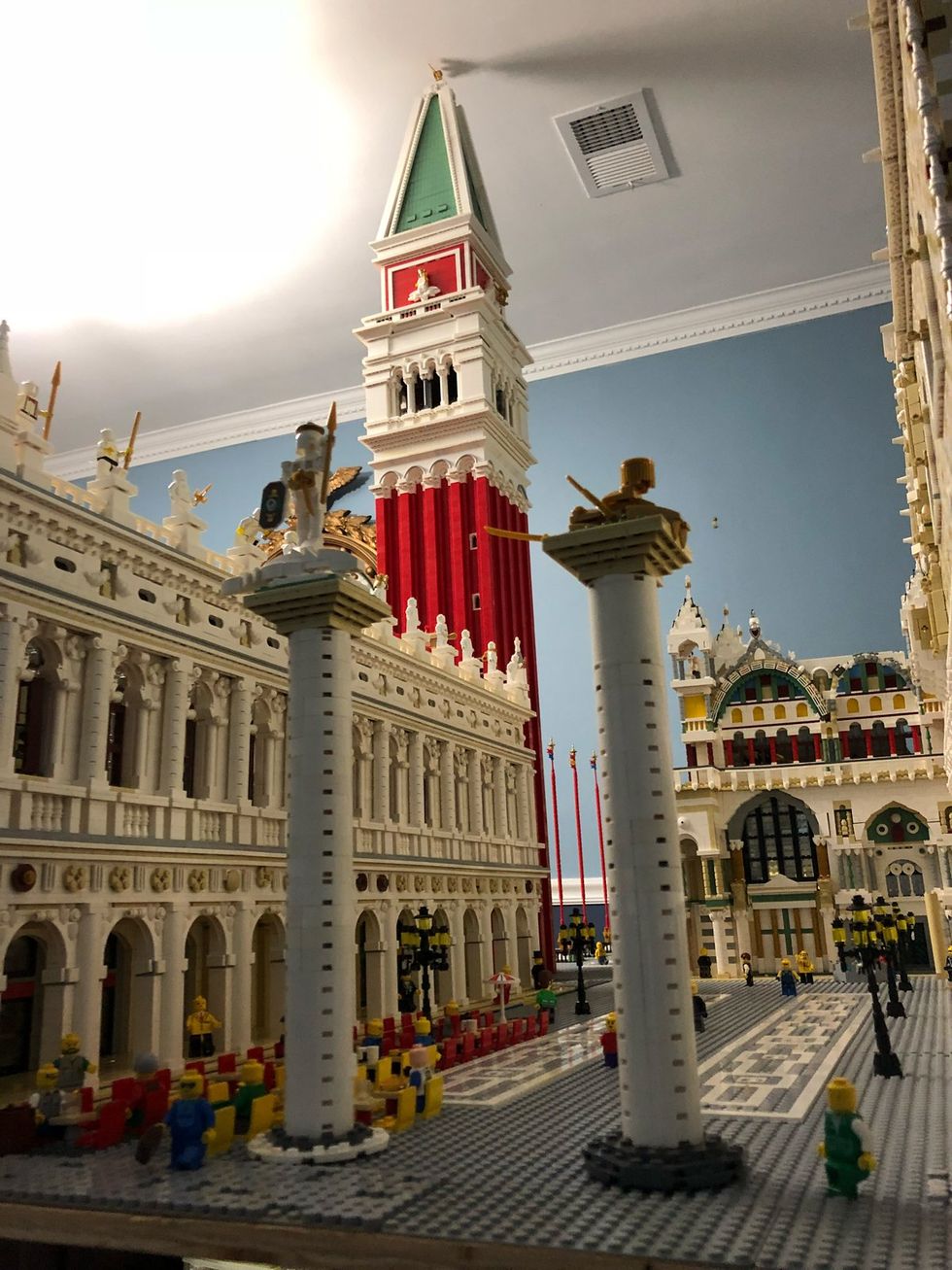 photo gallery Richard Paules Lego Master famous landmarks Piazza San Marco Italy