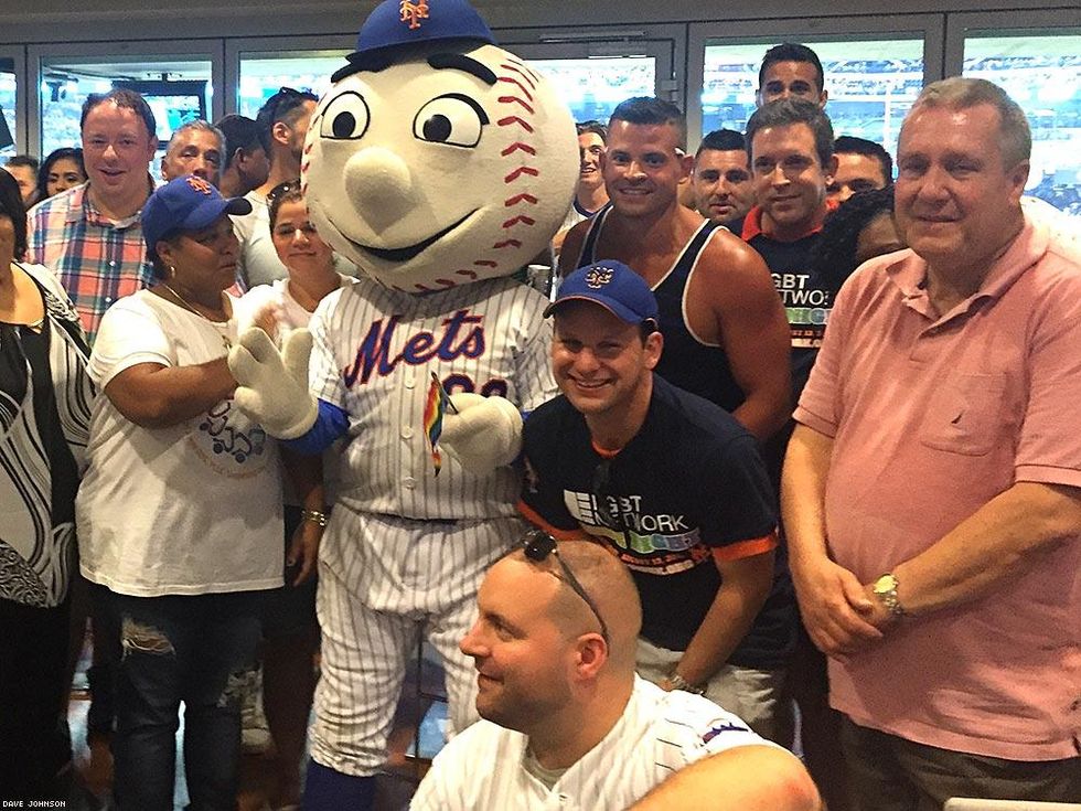 Photo-ops with Mr. Met