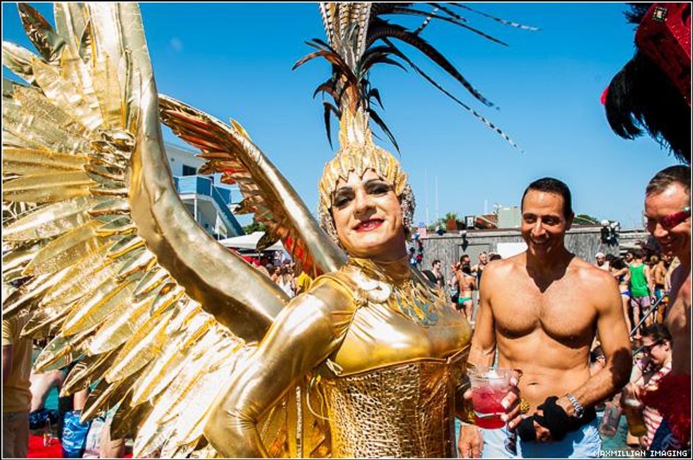 Pines-invasion_130704-035x633_0