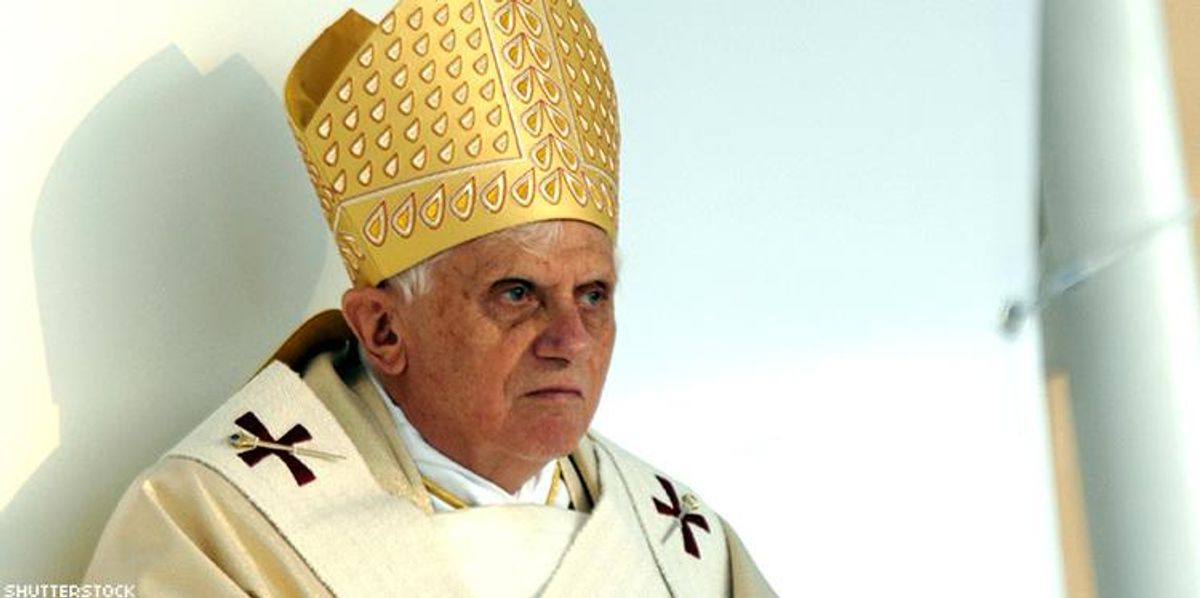 slå op Glow Styre Former Pope: Same-Sex Marriage Comes From the Antichrist