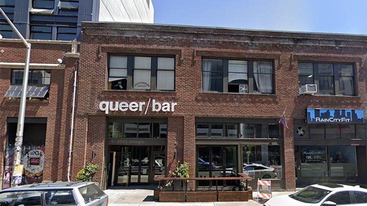 Queer/Bar