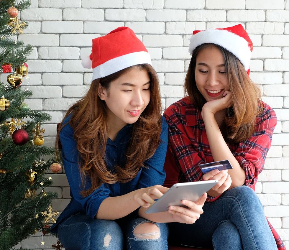 Queer Black Friday Online Shopping