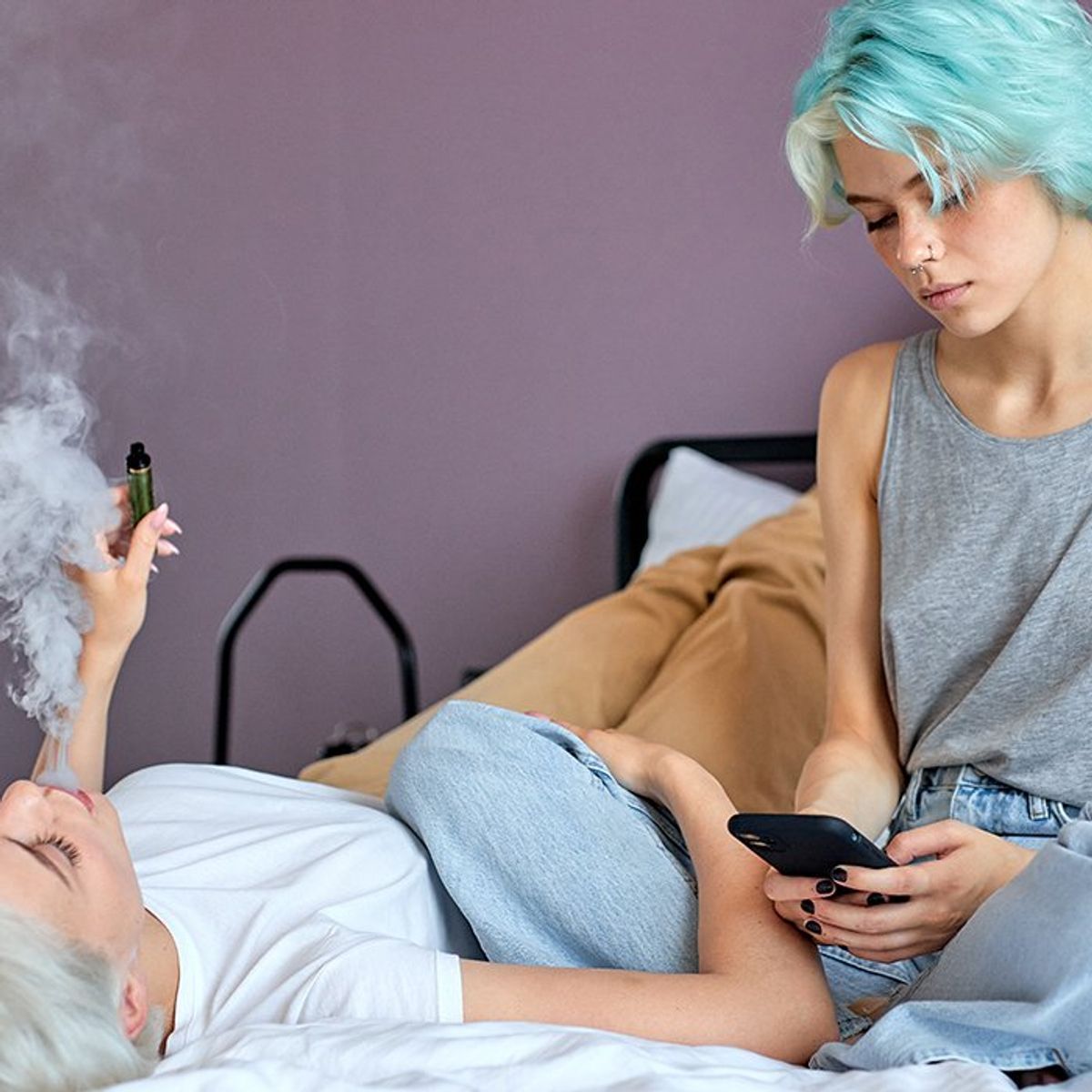 LGBTQ+ people are much more likely to vape. Here's why | Advocate.com LGBTQ+ people are much more likely to vape. Here's why | Advocate.com