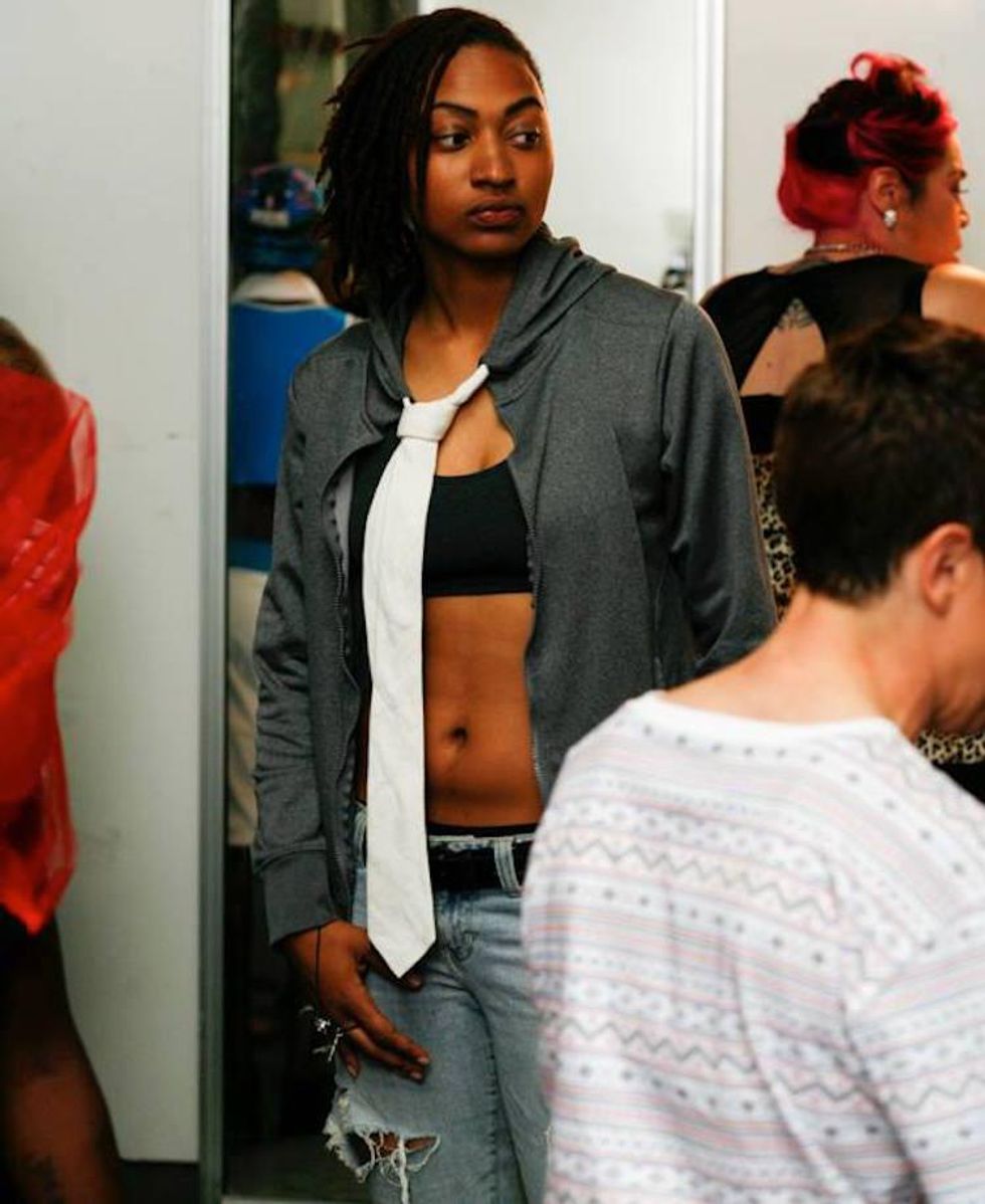 qwear-dismantle-me-model-alli