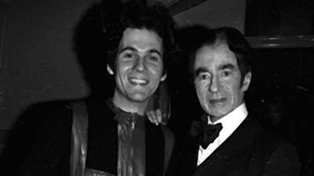 Rcouri_hay_james400x400