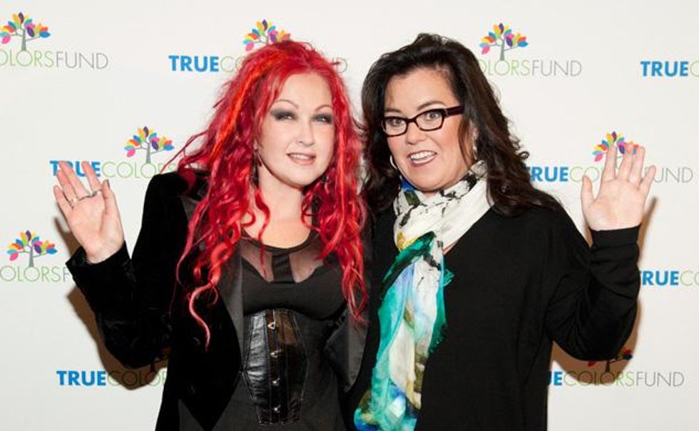 Red-carpet---cyndi-lauper-with-rosie