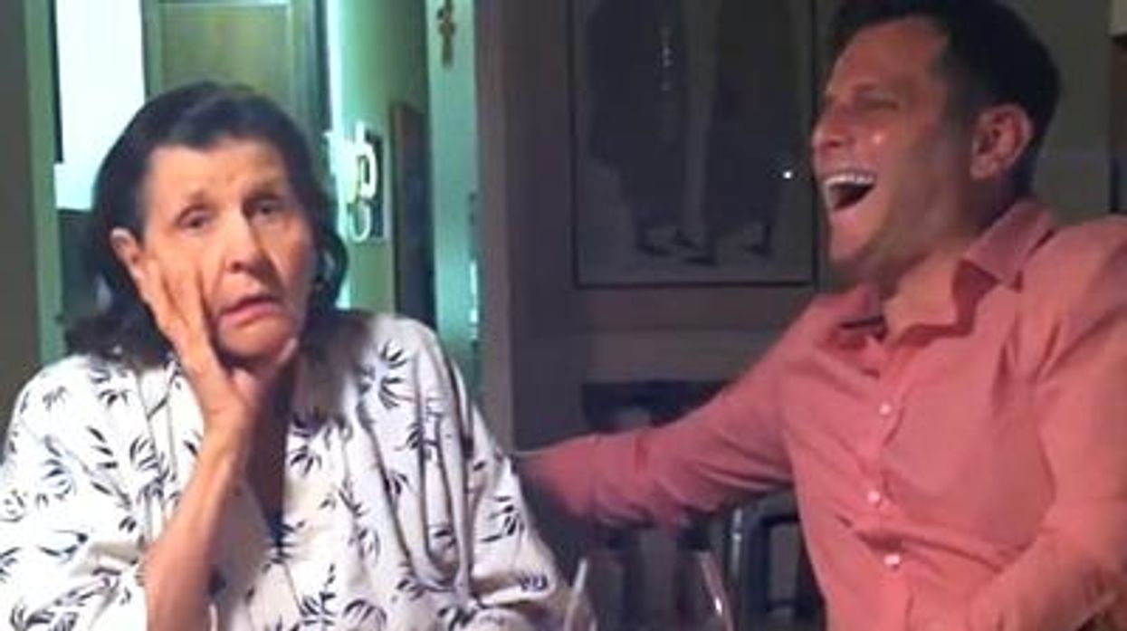 Red_wine_with_grandmax400