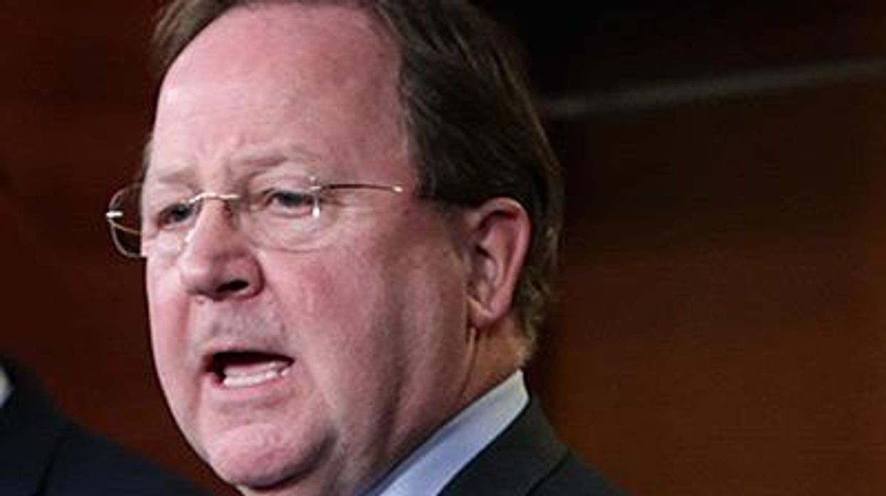 Rep-bill-flores463271560x400