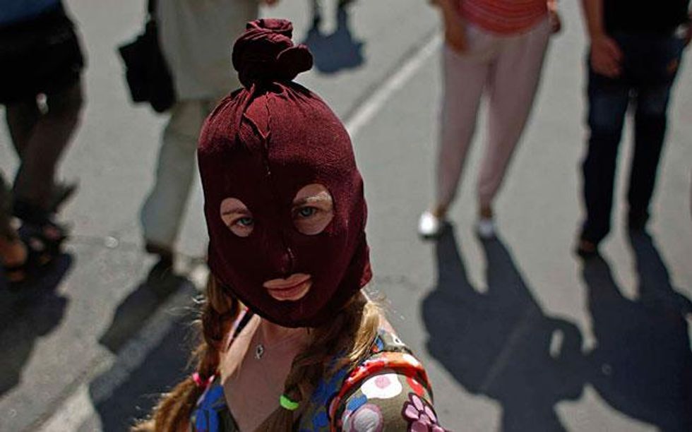 Reu-russia-pussyriot_trial_x633_0