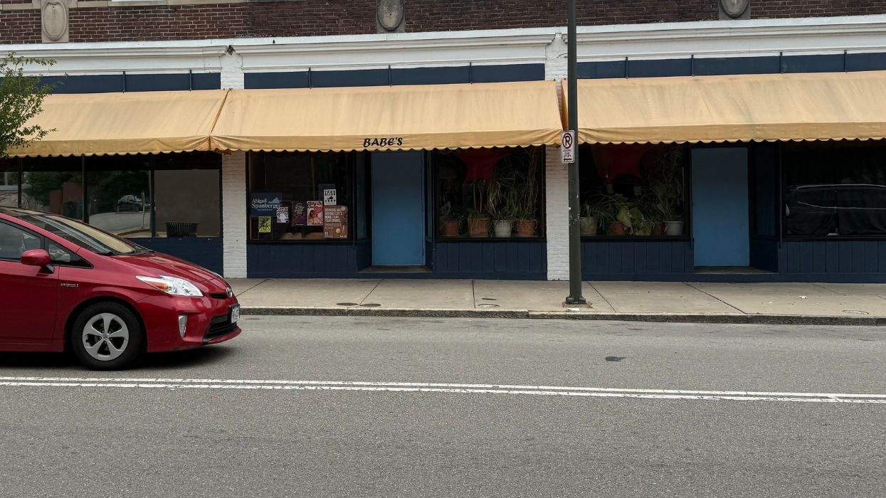 richmond lesbian bar babe's