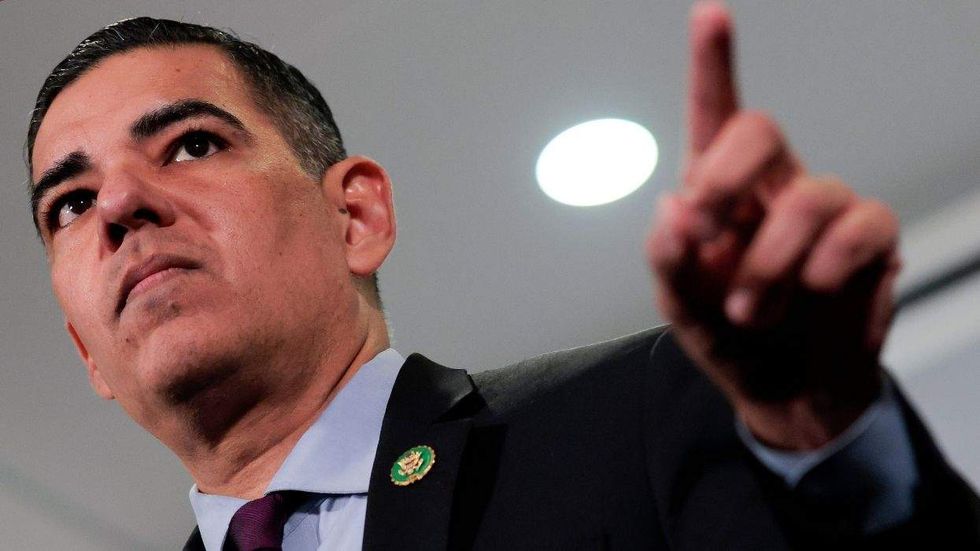 Robert Garcia scores a breakthrough, forcing Pam Bondi’s Epstein files testimony