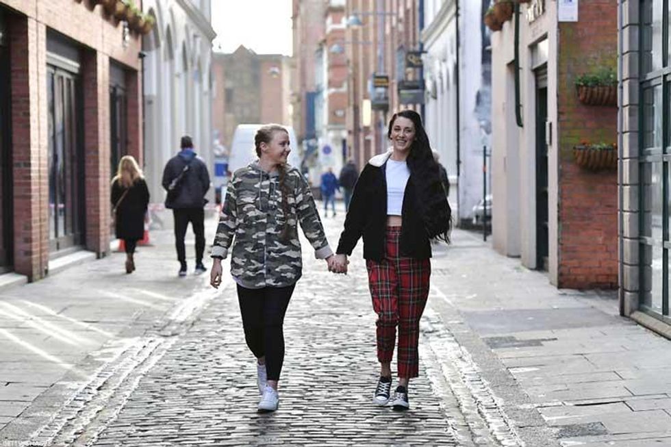 Robyn Peoples and Sharni Edwards