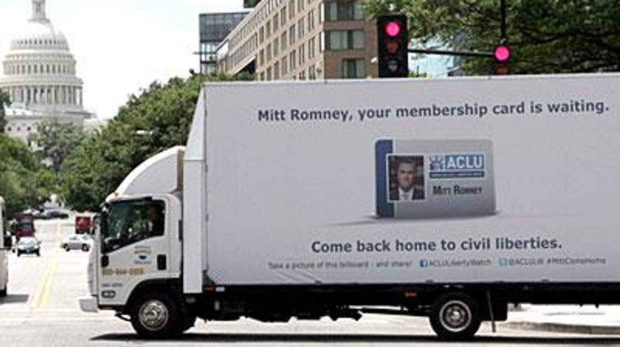Romney_billboardx400