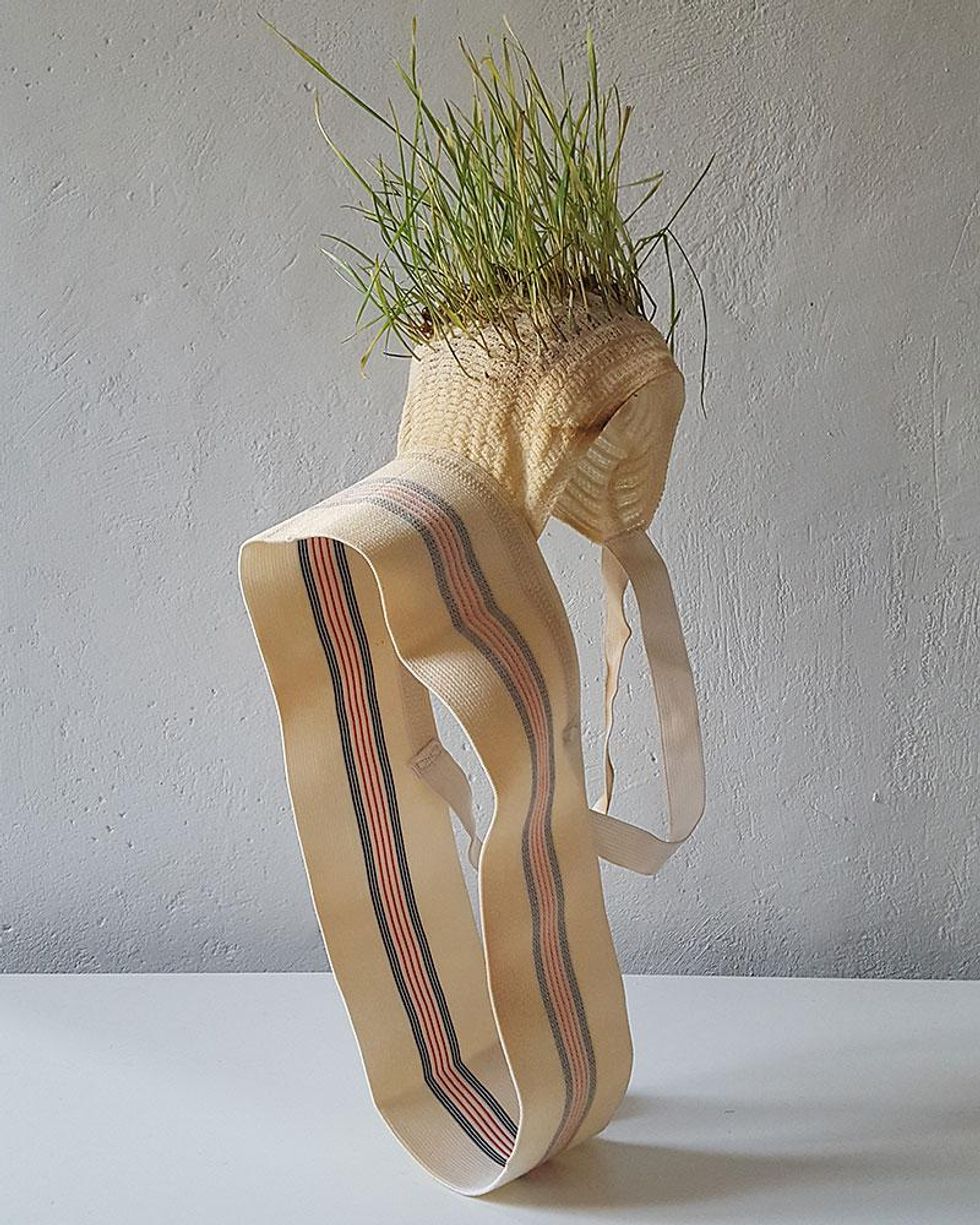 Russell_harris_as-it-grows-it-fades