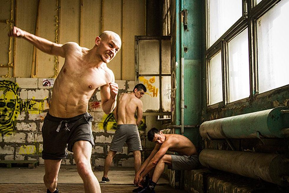 Russian-fight-club-by-alex-yocu-14