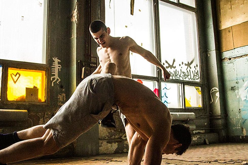 Russian-fight-club-by-alex-yocu-31