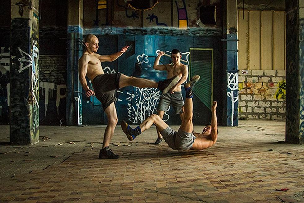 Russian-fight-club-by-alex-yocu-38